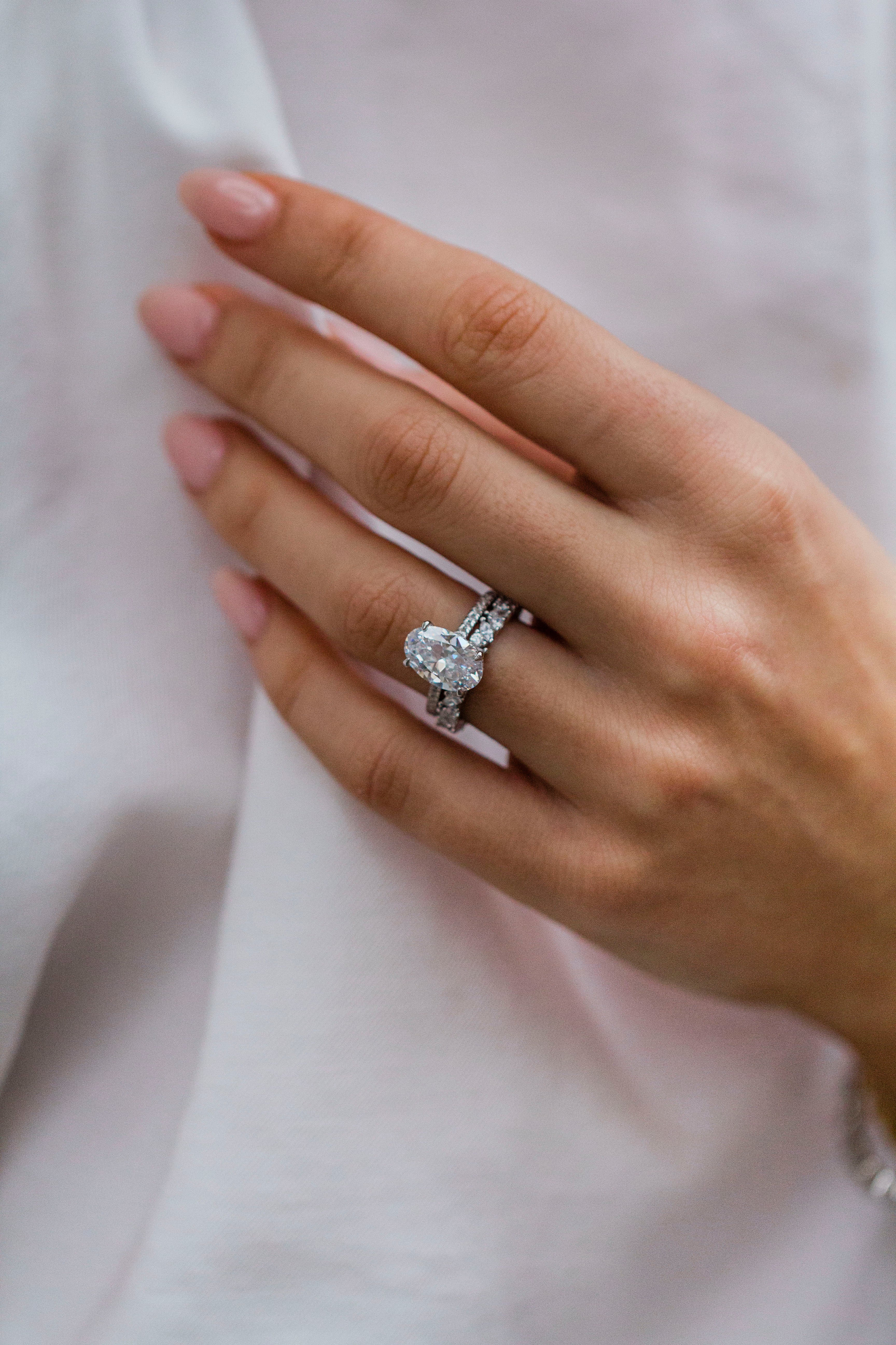 The Brie Ring (3.5 Carat) - Image 9