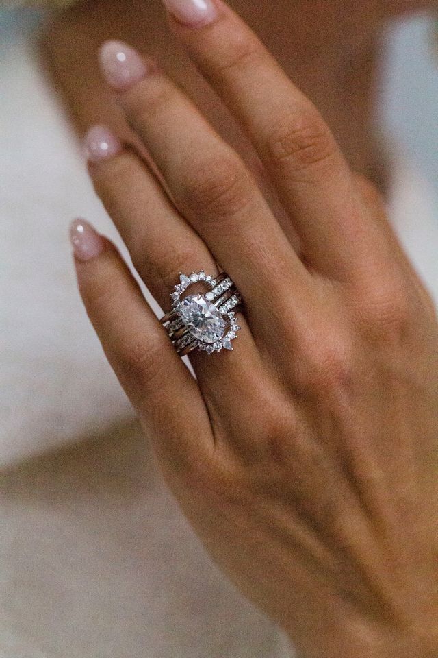 The Estelle Ring (2.5 Carat) - Image 3